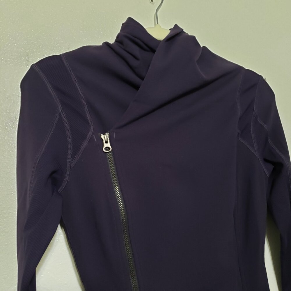 Lululemon Jacket - Picture 2 of 13